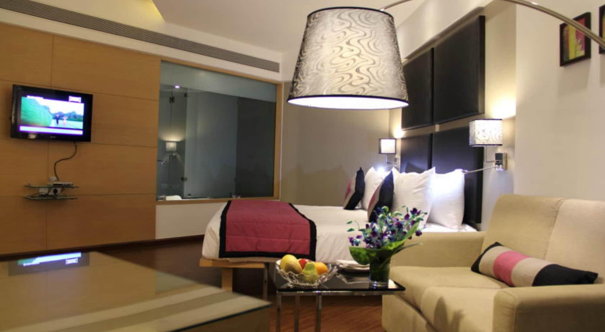 Hotel Ramada By Wyndham Navi Mumbai Esterno foto